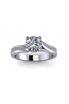 Diamond Ring with Brilliant Cut with Cross Claws