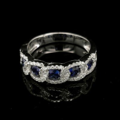 RING WITH SAPPHIRE GEMSTONES AND DIAMONDS