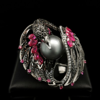 SWAN SHAPE RING WITH TAHITIAN PEARL AND DIAMONDS