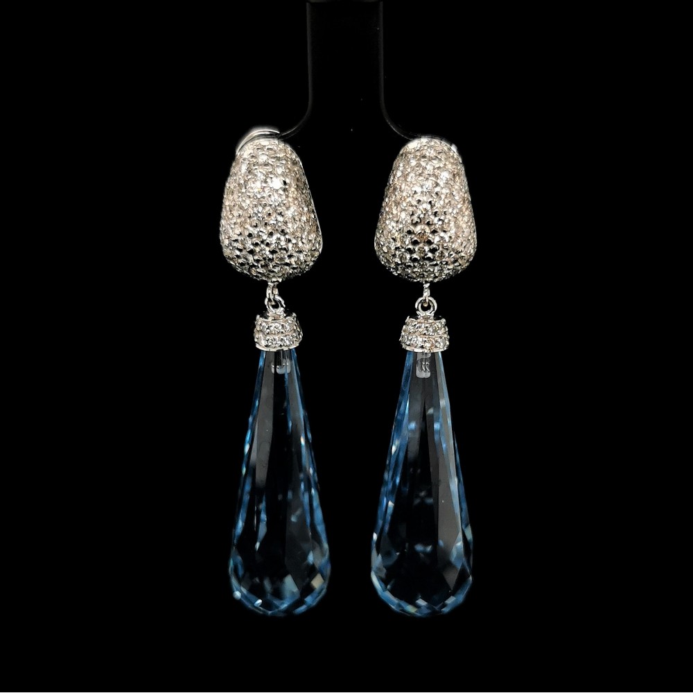 DIAMONDS PAVE EARRINGS WITH BLUE TOPAZ