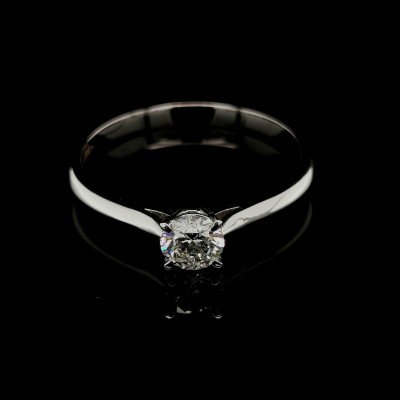 SOLITAIRE RING WITH CENTRAL DIAMOND 0.40 CT.