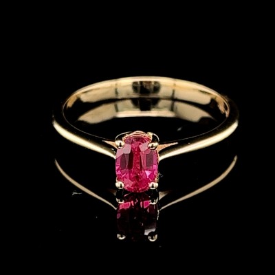 SOLITAIRE RING WITH RUBY GEMSTONE