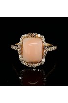 YELLOW GOLD RING WITH CORAL & DIAMONDS