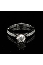 ENGAGEMENT RING WITH 0.60 CT. CENTRAL DIAMOND
