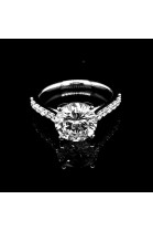 ENGAGEMENT RING WITH 1.5 CT. CENTRAL DIAMOND