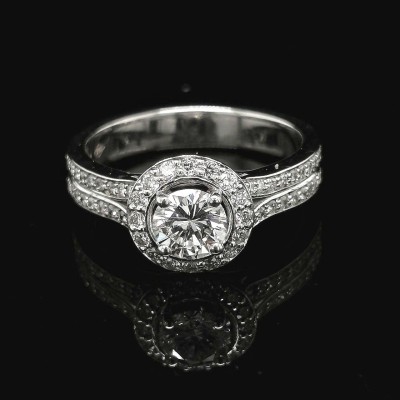 0.59 CT. DIAMOND ENGAGEMENT RING WITH HALO