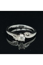 ENGAGEMENT RING WITH 0.34 CT. CENTRAL DIAMOND