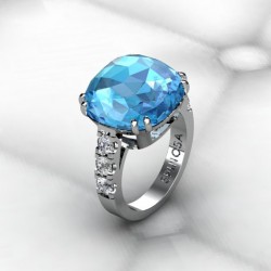 Кольцо с голубым топазом и бриллиантами